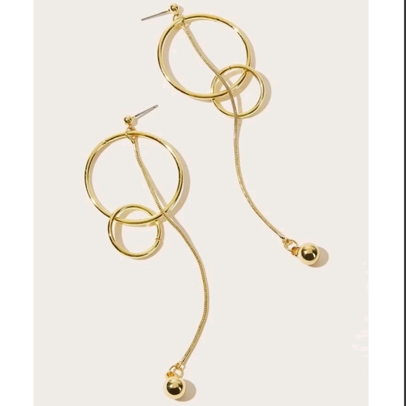 💖 2/$30 SALE Gold Rock chick dangle hoop earrings - Picture 5 of 5